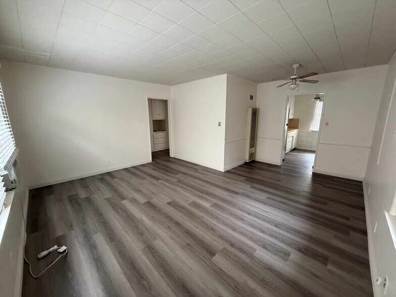 Building Photo - 3646 Vinton Ave