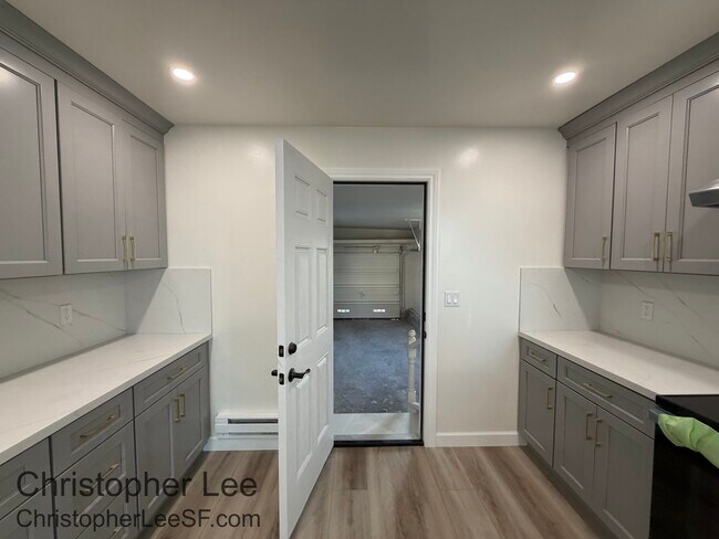 Building Photo - 848 Beechwood Dr