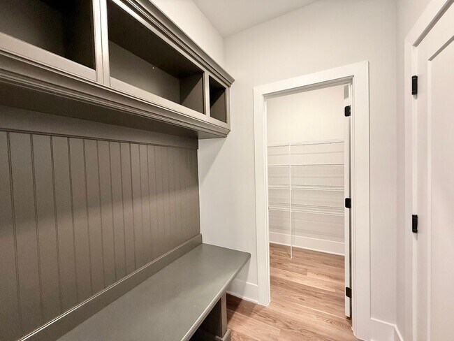 Building Photo - Newly Built 5BD, 4.5BA Knightdale Home wit...