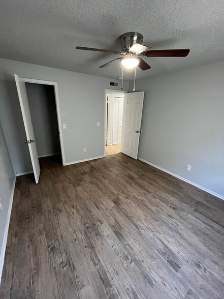 Building Photo - 6912 N 22nd St