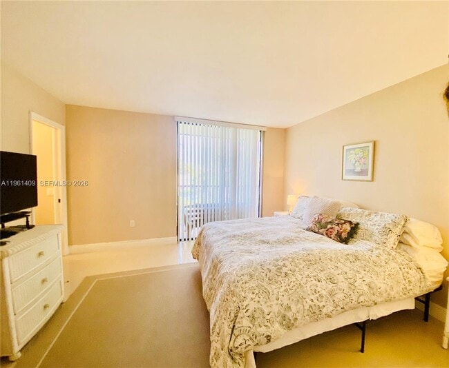 Building Photo - 8035 SW 107th Ave