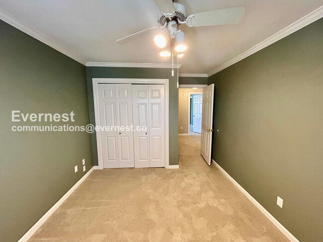 Building Photo - 7500 Roswell Rd