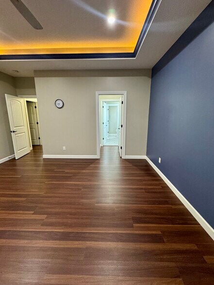 Building Photo - 7024 St Ann Dr