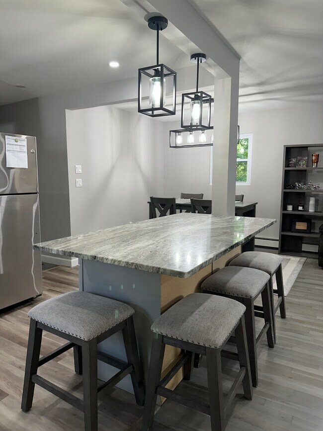 Building Photo - 236 Long Island Ave