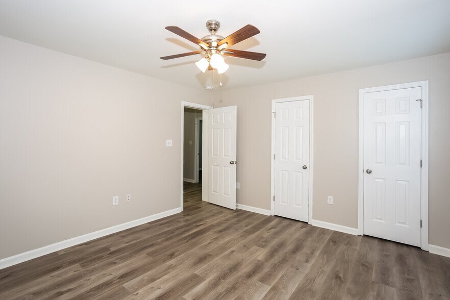 Building Photo - 1042 Newfound Hollow Dr
