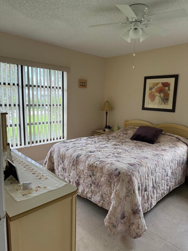 Building Photo - 6289 Red Cedar Cir