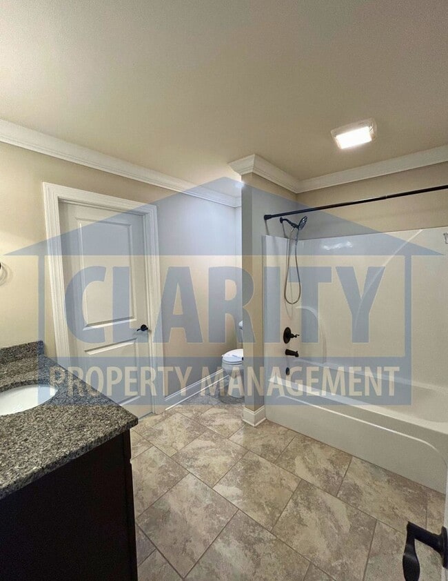 Building Photo - Modern, Upscale Townhouse w/ attached Garage!