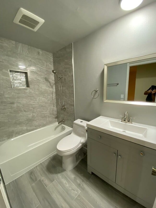 Building Photo - 9800 Sepulveda Blvd