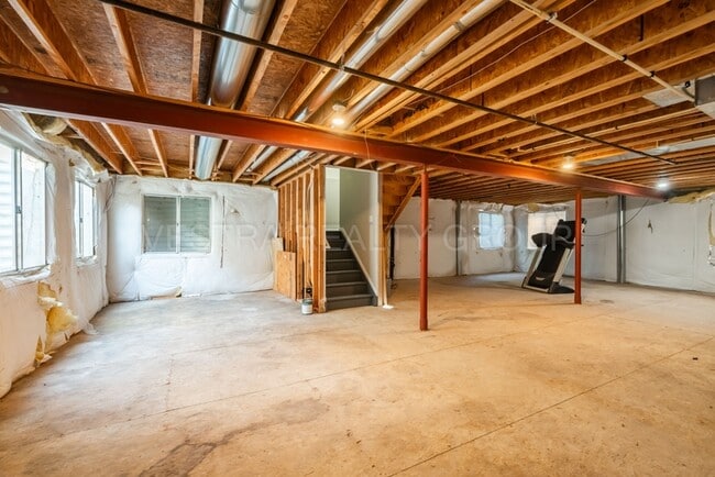 Building Photo - 5524 S Rome Way