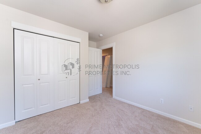 Building Photo - 9648 15th St SE