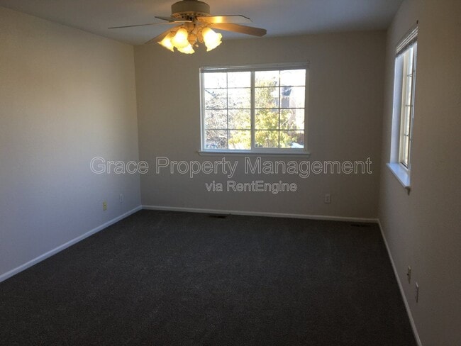 Building Photo - 574 W 91st Dr