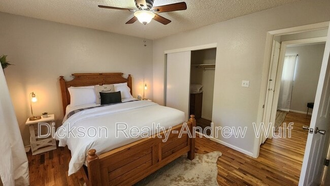 Building Photo - 700 Akard Dr