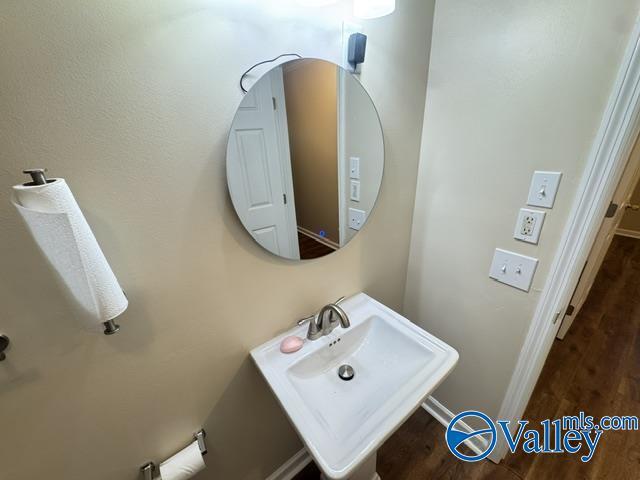 Building Photo - 2849 Greenside Dr NW