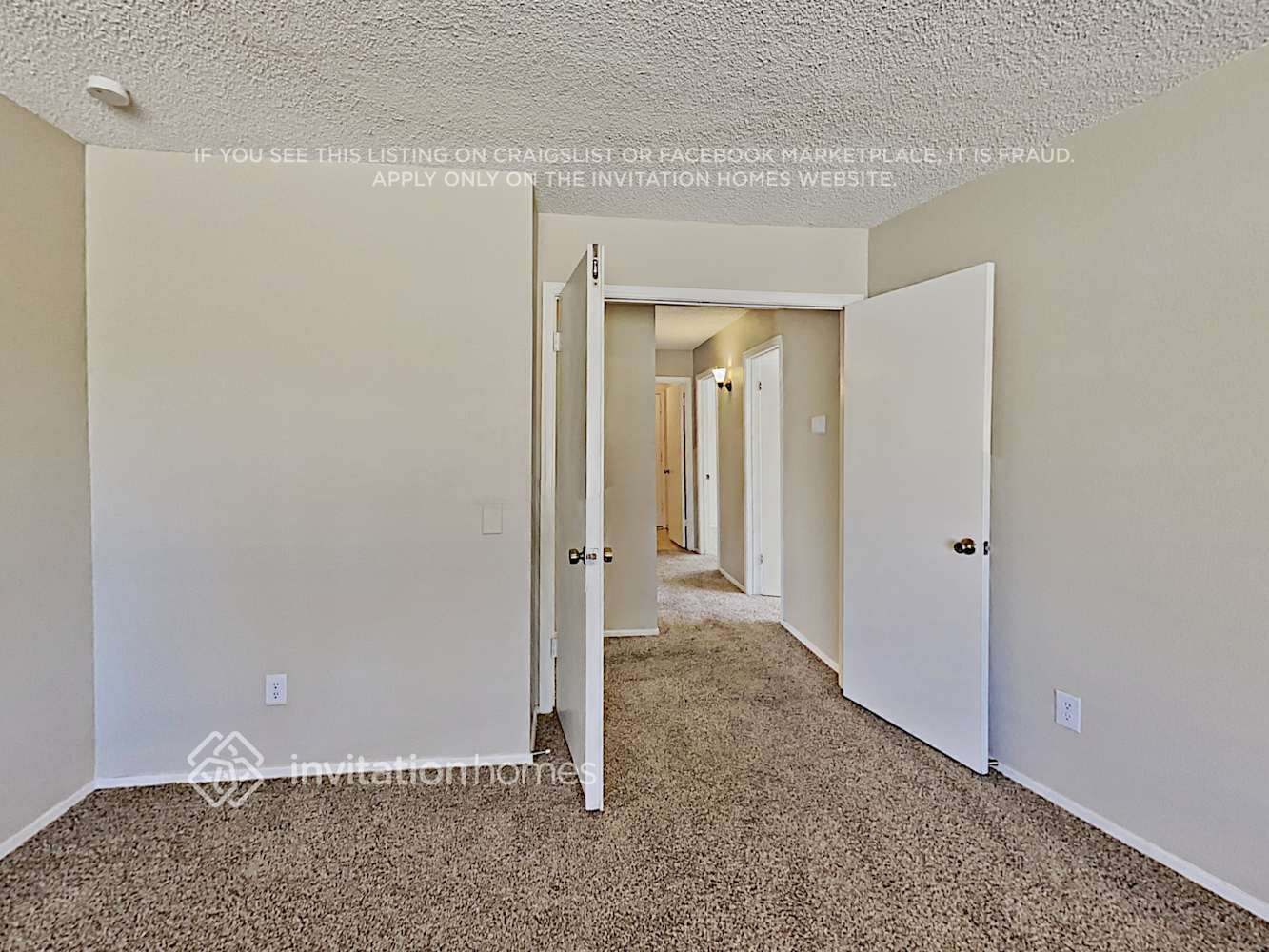 Building Photo - 3226 W Ross Ave