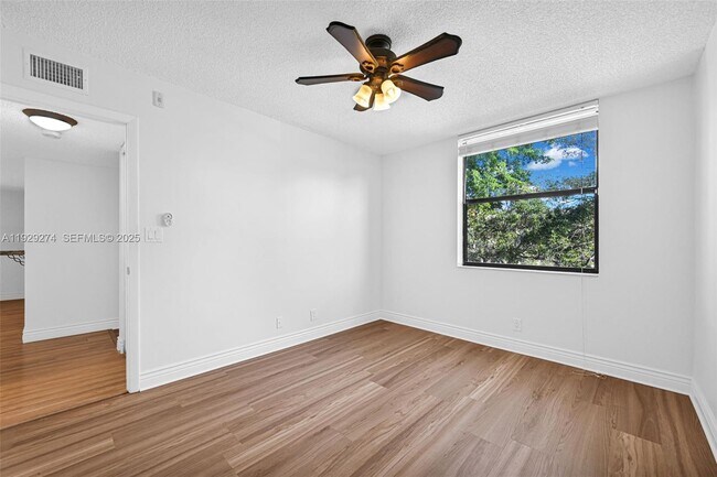 Building Photo - 3150 NW 42nd Ave