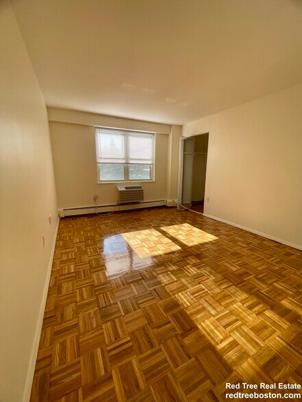 Building Photo - 185 Freeman St