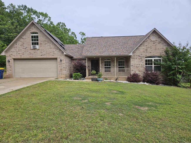 Primary Photo - 35 W Oak Dr