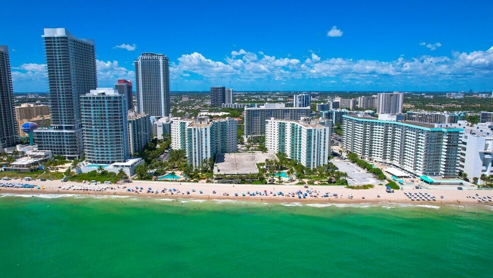 Building Photo - 3901 S Ocean Dr
