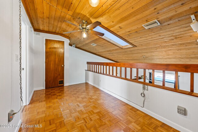 Building Photo - 123 Adams Ave