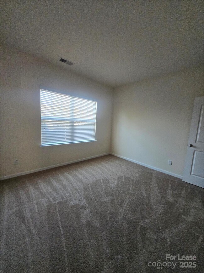 Building Photo - 6439 Prosperity Church Rd