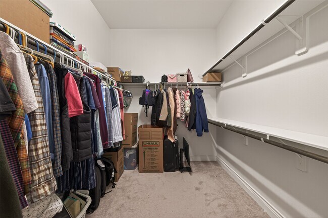 Building Photo - 7319 Woodlark Rdg Dr