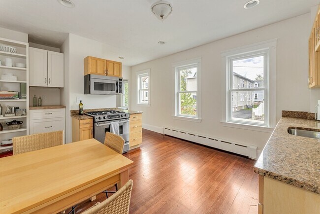 Building Photo - 248 Roslindale Ave