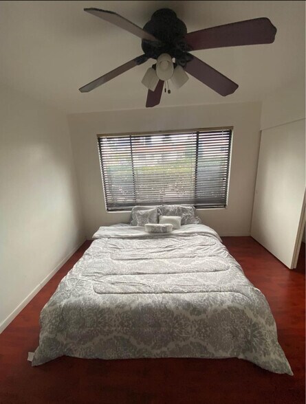 Primary Photo - 6603 Reservoir Ct