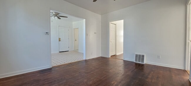 Building Photo - 8542 Ironwood St