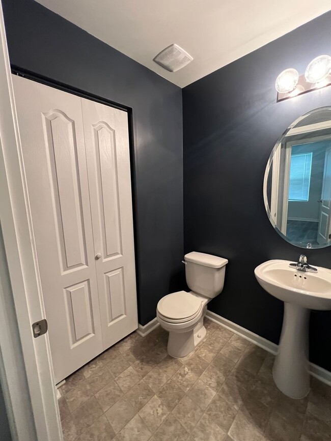 Building Photo - Beautiful 4 Bed, 2.5 Bath Home in Lillington