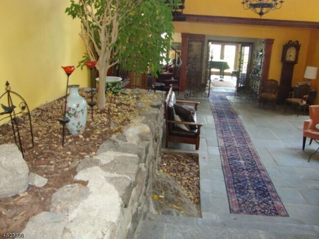 Building Photo - 155 Alpine Trail