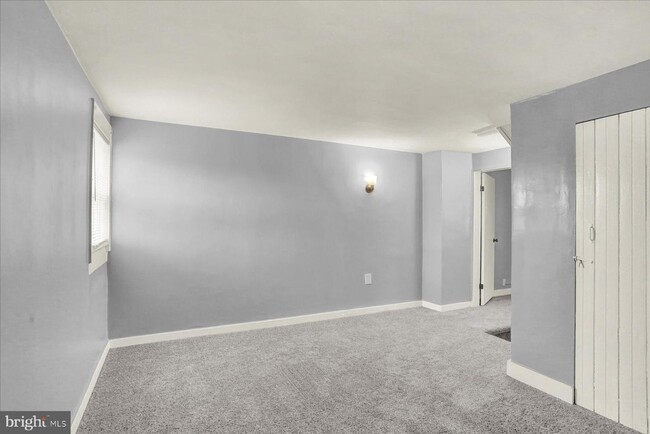 Building Photo - Renovated 3Bedroom House in Columbia