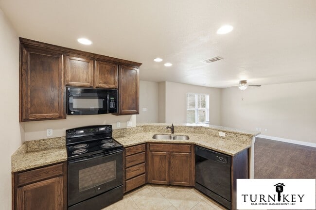 Building Photo - 131 Sunburst Ct