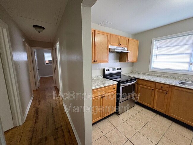 Building Photo - 1404 Ranch Dr