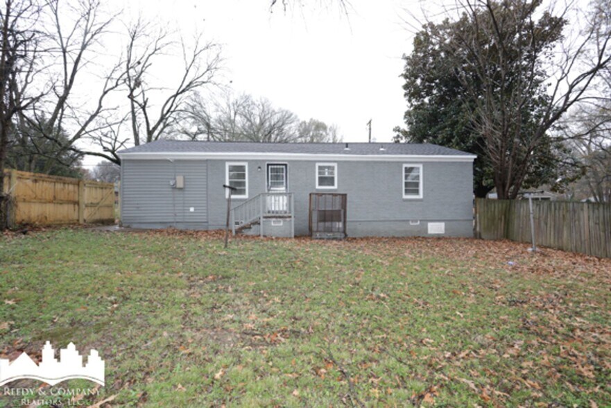 Building Photo - 2474 Corning Ave