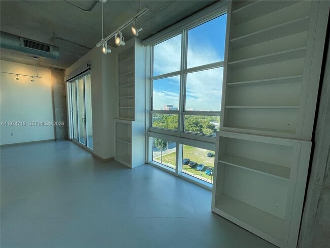 Building Photo - 2001 S Biscayne Blvd