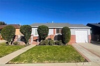 Building Photo - 1341 W School St