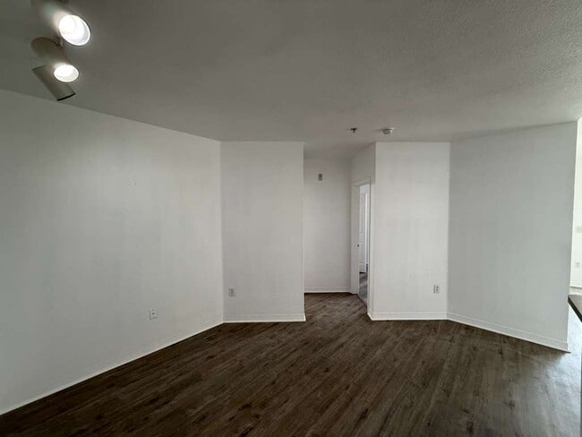 Building Photo - 5550 E Michigan St