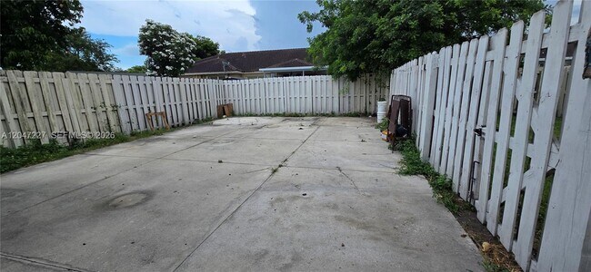 Building Photo - 10926 SW 236th Terrace
