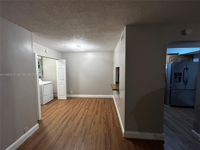 Building Photo - 5979 NW 29th Pl