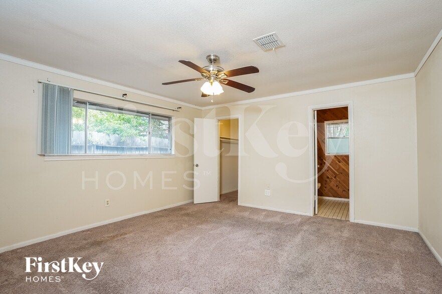 Building Photo - 23014 Whispering Willow Dr