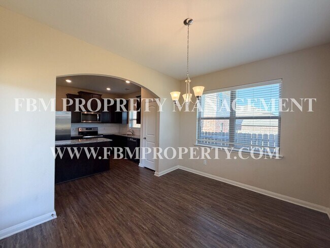 Building Photo - 5412 Persimmon Dr