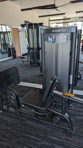 Building Photo - 3328 Flash Cmn