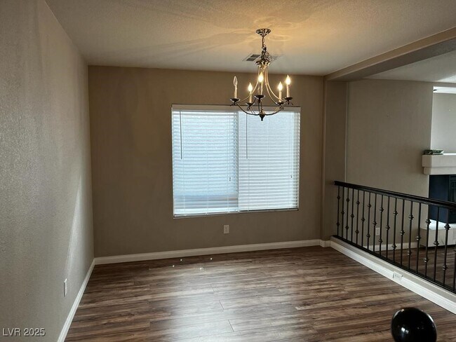 Building Photo - 1026 E Sonoran Hope Ave