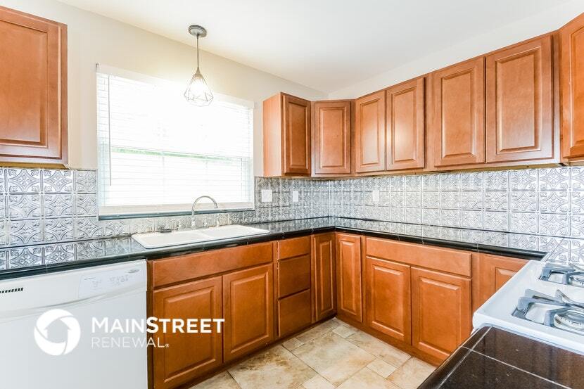 Building Photo - 7155 Wayles Dr
