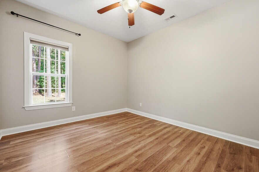 Building Photo - 768 Riverbirch Dr