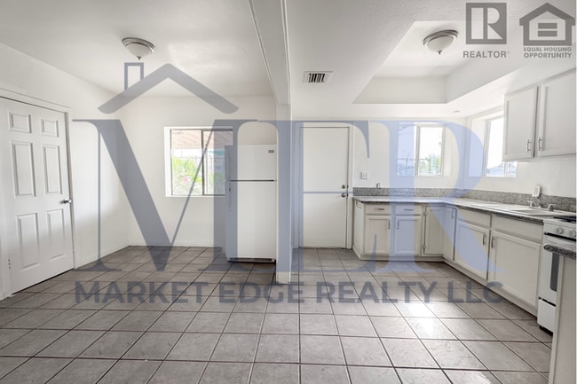 Building Photo - 2Bed/1Bath Home on McDowell/32nd St! $199 MOVE-IN SPECIAL! Ready for Immediate Move-In!