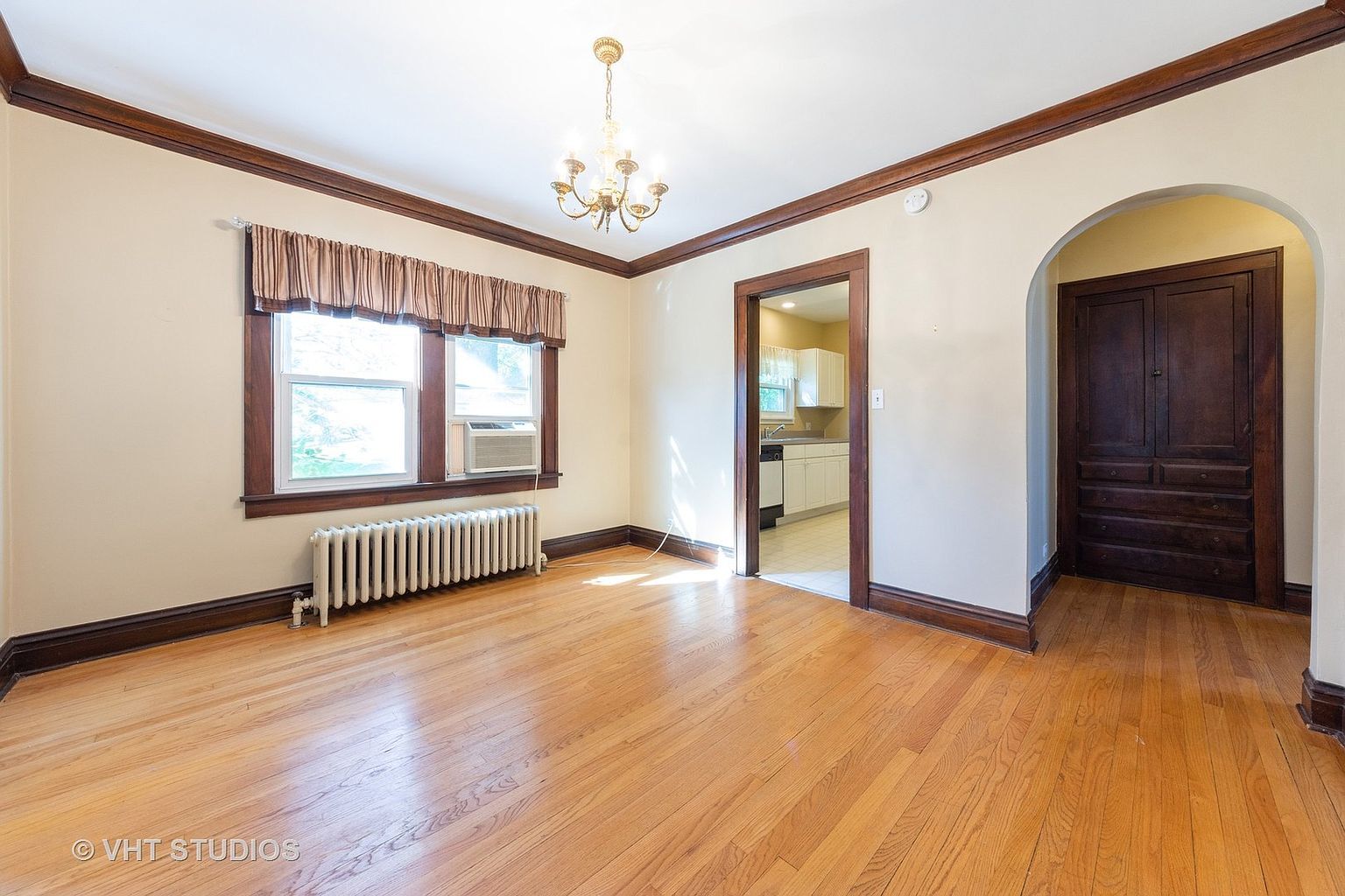 Building Photo - 8 E Euclid Ave