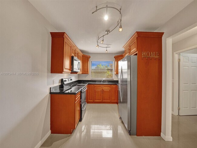Building Photo - 9148 Lime Tree Ln