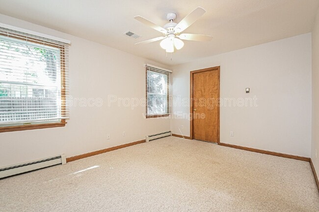 Building Photo - 2586 E 125th Pl