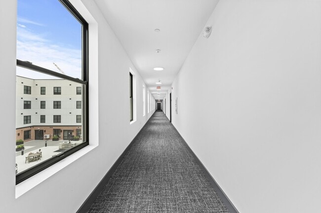 Building Photo - 416 Highland Ave